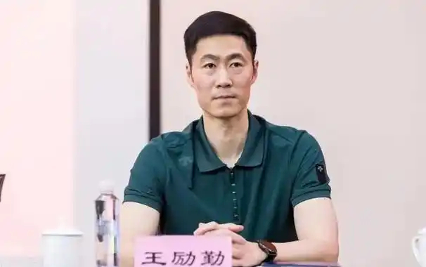 国乒双冠梦碎重庆赛 王励勤启动40天封闭集训备