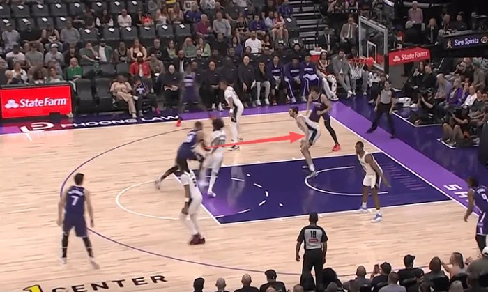 次轮新秀雷诺连场轰30+合砍62分展现统治力