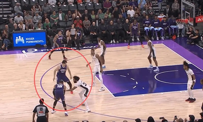 次轮新秀雷诺连场轰30+合砍62分展现统治力