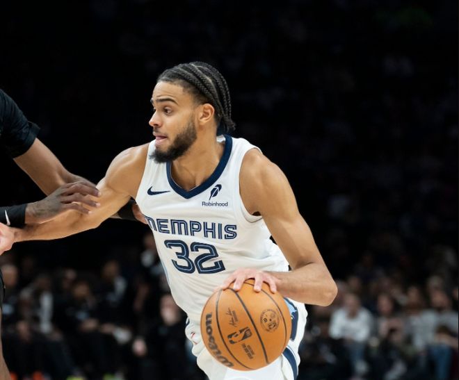 雄鹿大胜灰熊终结连败 吕佩尔三双创生涯新高